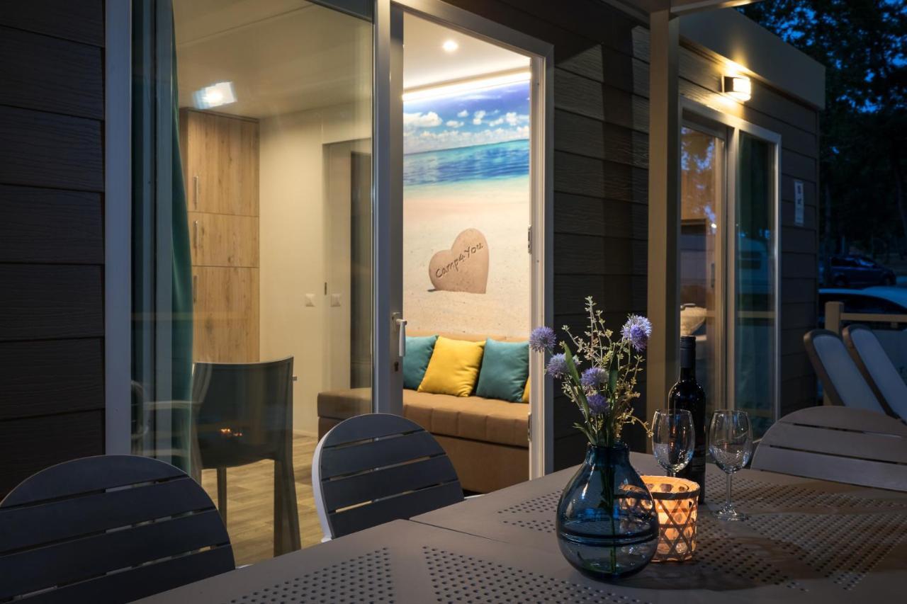 Mobile Homes Premium Relax Park Umag By Camp4You Karigador Exterior photo